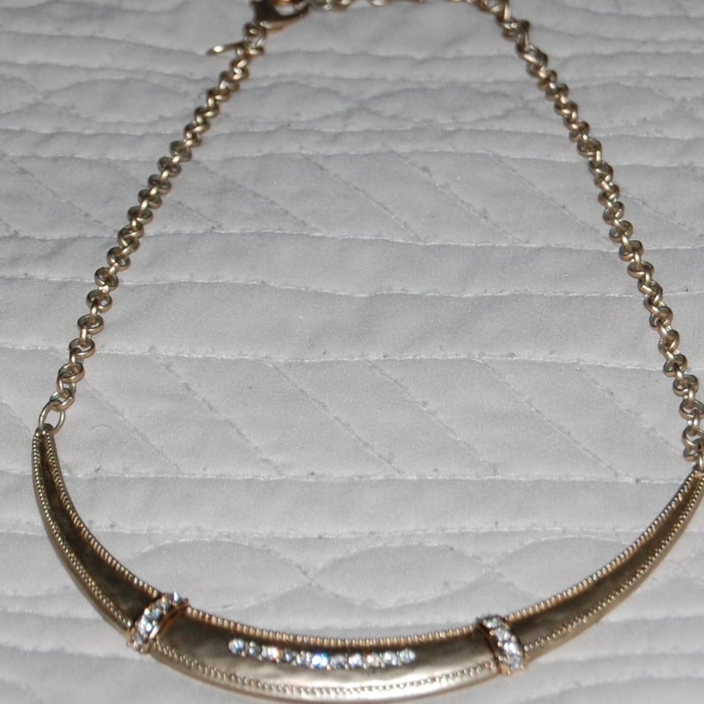CHICO'S  GOLDTONE CHOKER WITH RHINESTONES